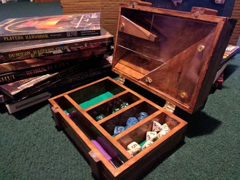 How to make your own DIY dice case for tabletop roleplaying games like Pathfinder and Dungeons and Dragons. #dnd #rpg #dungeonsanddragons Rpg Wallpaper, Dnd Diy, Diy Dice, Dnd Crafts, Dungeons And Dragons Gifts, Dungeons And Dragons Dice, Dice Tower, Rpg Dice, Dice Box