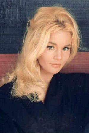 Tuesday Weld #style #styleicon #iconic #icon #classic Tuesday Weld, Classic Actresses, Actrices Hollywood, Vintage Hollywood, Famous Faces, Classic Beauty, Hollywood Glamour, Vintage Beauty, Hollywood Stars