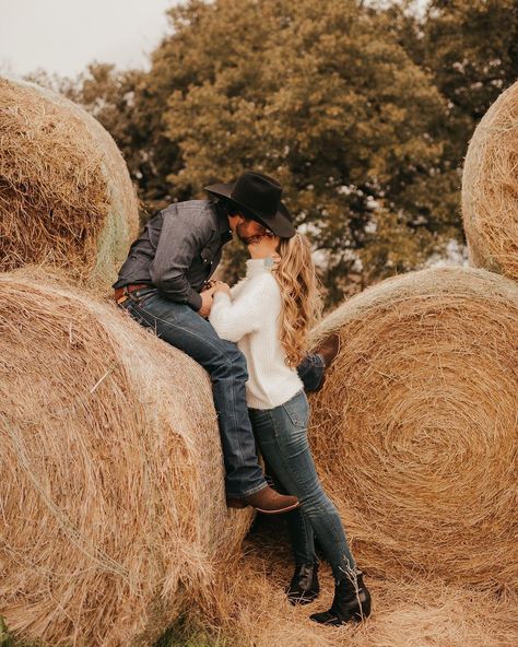 @baleighcreedphoto shared a photo on Instagram: “⁣If this doesn’t give you the “I fell in love with the farmer's daughter” vibes it should, because that’s exactly the way it went. ⠀ ⠀…” • Feb 12, 2020 at 1:32am UTC Farmer Wedding, Cute Engagement Photos, Country Couples, Wedding Picture Poses, Let's Get Married, Western Wedding, Portrait Poses, Love Photos, Fell In Love