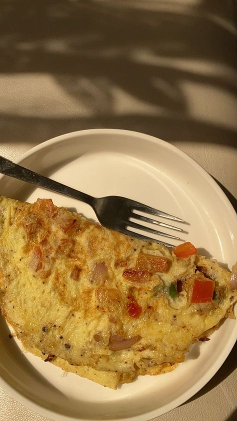 Bread Omlette Snapchat Story, Morning Food Snapchat, Breakfast Snapchat, Breakfast Snap, Road Trip Food, Delicacy Food, Healthy Food Motivation, Healthy Sweets Recipes, Snap Food