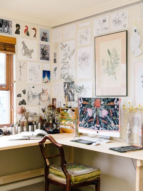 Home Art Studios, Studio In Casa, Studio Apartment Design, Art Studio Space, Art Studio Room, Art Studio Design, Art Studio At Home, Creative Workspace, Workspace Inspiration