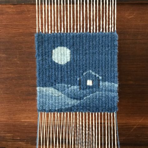 Woven Tapestry Art, Tapestry Loom Weaving, Tapestry Loom, Small Tapestry, Weaving Loom Diy, Water Landscape, Weaving Loom Projects, Weaving Tutorial, Diy Weaving