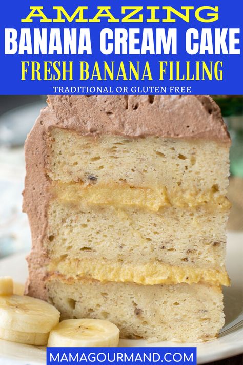 Moist Banana Cream Cake with Banana Filling has a light-as-air banana cake layered with creamy, fresh banana filling all covered in whipped cream frosting. Cake With Banana Filling, Fluffy Banana Cake, Mamagourmand Recipes, Banana Cream Cake, Banana Filling, Mouthwatering Desserts, Cream Cake Recipe, Cake Filling Recipes, Yummy Deserts