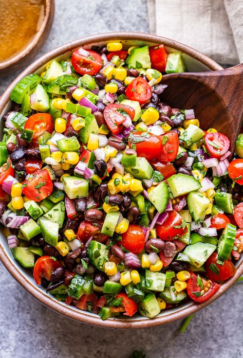 This Black Bean and Corn Salsa Salad can be served as a side dish with your favorite protein or as a salsa with tortilla chips. Dinner Recipes Main Dishes, Salad Dinner Recipes, Salad Dinner Ideas, Corn Salsa Salad, Aesthetic Salad, Bean Corn Salsa, Recipes Main Dishes, Black Bean And Corn Salsa, Corn Bean Salsa