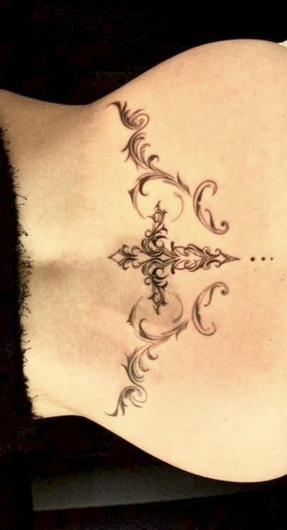 Emo Back Tattoo, Hip Tattoos Symmetrical, Goth Tatoos Ideas, Trampstamp Tattoo Aesthetic, Goth Tattoo Designs, Symmetrical Hip Tattoos, Waist Tattoos, Grunge Tattoo, Sharpie Tattoos