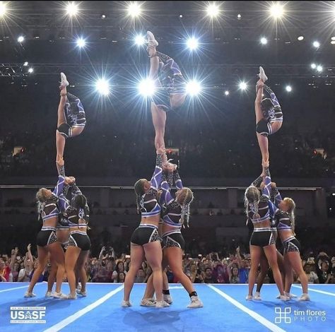 Cheerleading Practice, Chearleder Aesthetic, Cheer Goals, Cheer Competition Aesthetic, Cheer Widgets, Cheerleading Vision Board, Cheer Leaders, All Star Cheerleading, Comp Cheer