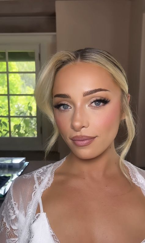 Neutral Hoco Makeup, Bridal Makeup With Cat Eye, Bridesmaid Make Up Blonde, Subtle Smokey Eye For Blue Eyes, Bridal Makeup Inspo Blue Eyes, Natural Makeup Look With Pop Of Color, Wedding Makeup Brown Eyes Blonde Hair, Bridesmaid Makeup Blonde Hair Green Eyes, Bridal Makeup Brunette Blue Eyes