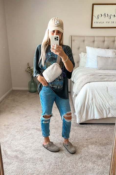 Summer Boyfriend Jeans Outfit, Legging Oversized Shirt Outfit, Zoo Outfit Mom Casual, Trendy Outfits For Late 20s, Over 60 Womens Fashion Summer Hot Weather, Wyoming Trip Outfits, Mom School Outfit, Rainy Work Outfit Summer, Trendy Lesbian Outfits