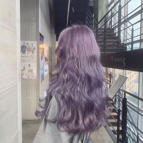 Korean Hair Color, Lilac Hair, Lavender Hair, Pretty Hair Color, Hair Images, Dye My Hair, Hair Dye Colors, Hair Inspiration Color, Hair Inspo Color