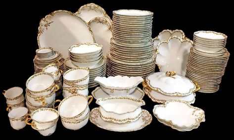 Lot - (128pc) Haviland Limoges Clover Leaf China Set Antique Haviland Limoges, Limoges China, China Set, China Sets, Clover Leaf, Im Not Perfect, China