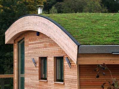 Glulam beams - Lamisell UK supplier Glulam Beams, Roof Rafters, Green Roof Design, Green Roof House, Curved Roof, Eco Homes, Modern Roofing, Clean Green, Roof Architecture