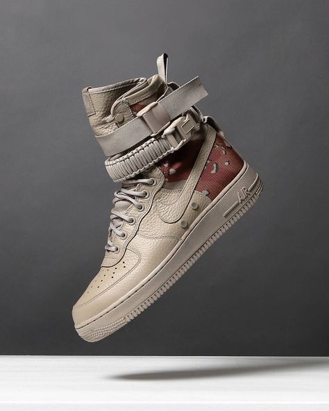 Nike Sf Af1, Nike Sf, Nike Boots, Desert Camo, Nike Lunar, Hype Shoes, Custom Sneakers, Sneakers Men Fashion, Fashion Mode