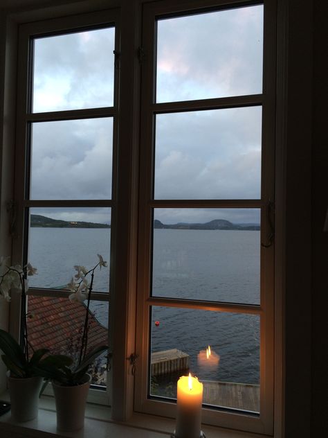 Cloudy Aesthetic, Nautical Aesthetic, Cottage Aesthetic, Lighthouse Keeper, Cottage By The Sea, Seaside Cottage, Window View, Through The Window, My Dream Home