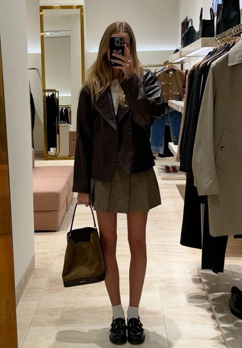 Eva Meloche, Fall Fits, Classy Chic, Outfit Inspo Fall, Professional Outfits, Looks Style, School Outfit, Beauty Trends, Winter Looks