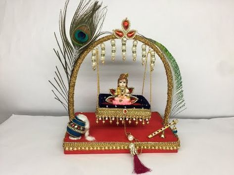 Janmashtami Jhula, Book Marks Diy, Krishna Jhula, Ganpati Decoration At Home, Janmashtami Decoration, Ganapati Decoration, Wedding Gift Pack, Ganpati Decoration Design, Flower Decorations Diy