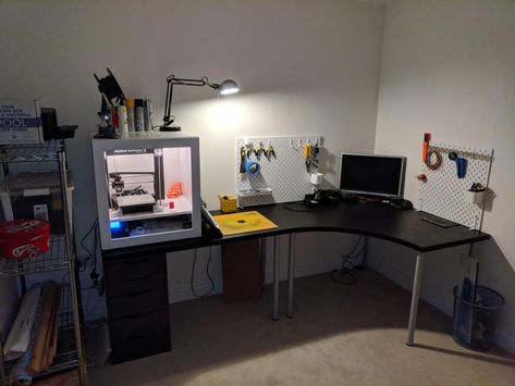 Pc Setup Aesthetic, Printer Desk, 3d Printer Enclosure, Desk Organisation, Computer Desk Setup, 3d Printing Diy, 3d Printer Projects, Gaming Room Setup, Ultra Wide