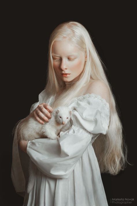 White Hair Girl, Albino Girl, Lady With An Ermine, Winter Queen, Photo Manga, Fantasy Character Names, Female Character Names, Fire And Blood, Best Character Names