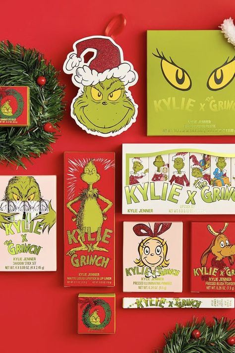 Kylie Cosmetics x The Grinch Holiday Collection Kylie Grinch, Kylie Jenner Makeup Collection, Kylie Cosmetics Holiday Collection, Youtuber Life, O Grinch, Kristen Jenner, Kylie Collection, Kylie Lipstick, Kylie Makeup