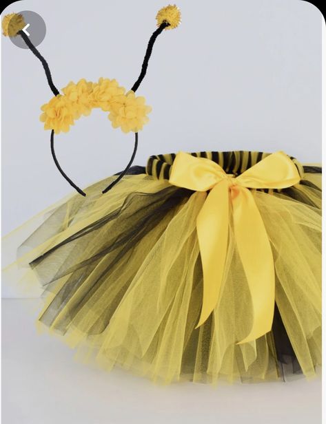 Diy Bee Costume Women, Bee Halloween Costumes, Toddler Bee Costume, Diy Bee Costume, Toddler Bumble Bee Costume, Baby Bumble Bee Costume, Baby Bee Costume, Princess Leia Costume Diy, Bee Costume Diy