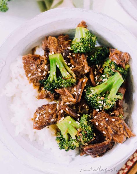 Instant Pot Beef and Broccoli Instant Pot Beef And Broccoli, Recipes Using Beef, Instant Recipe, Beef And Broccoli Recipe, Crockpot Express, Pressure Cooking Recipes, Beef Broccoli, Cooking For 2, Instant Pot Slow Cooker