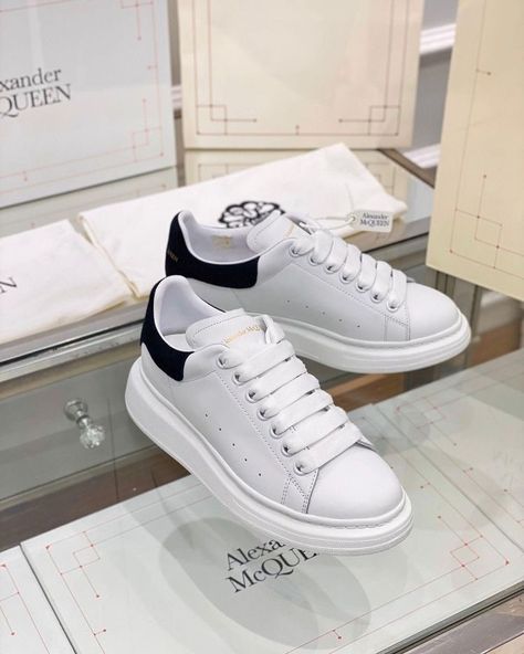 Balenciaga Speed Trainer, Platform Trainers, Alexander Mcqueen Sneakers, White Nike Shoes, Mcqueen Sneakers, Pretty Shoes Sneakers, Spring Sneakers, Girly Shoes, Beige Shoes