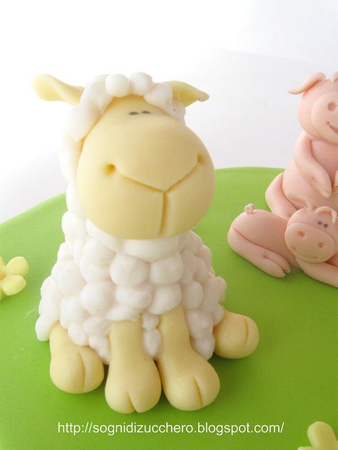 sheep by Sogni di Zucchero, via Flickr Sheep Fondant, Farm Birthday Cakes, Sheep Cake, Fondant Techniques, Lamb Cake, Eid Cake, Baby Lamb Baby Shower, Cookie Cake Pie, Farm Cake