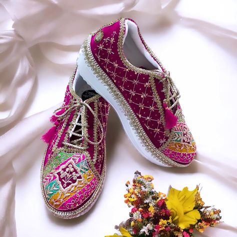 We’re running a special offer on our Ministore. Get free delivery pan india, outside jaipur on all orders. Use code: FREESHIP Visit: https://craftafoot.mini.store Visit our online store now Indian Sandals Flats, Shoes Decoration Ideas, Bride Footwear, Stitch Watch, Decorative Shoes, Bridal Sandals Heels, Indian Sandals, Bride Sneakers, Sneakers Aesthetic