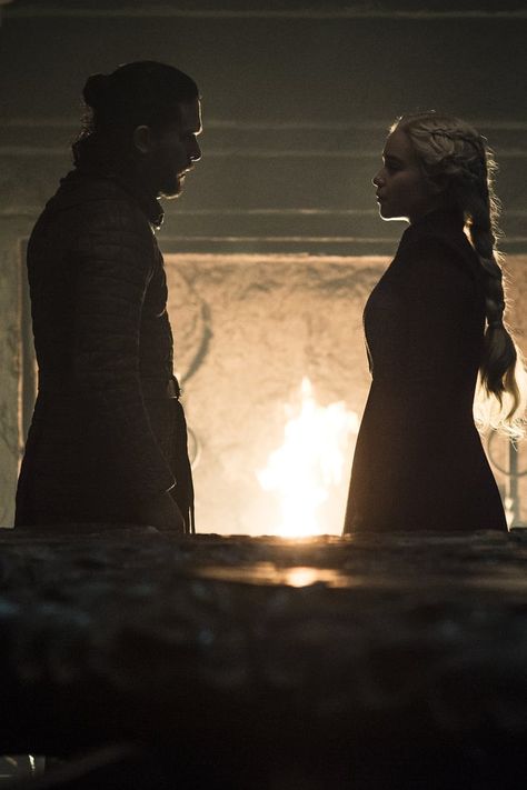 Did You Catch Daenerys’s Final Words to Jon Snow Before the Battle at King’s Landing? Targaryen Wallpaper, Daenerys And Jon, Emilia Clarke Daenerys Targaryen, Jon Snow And Daenerys, Hidden Games, Game Of Thrones Facts, Game Of Thrones Series, Game Of Throne Daenerys, John Snow