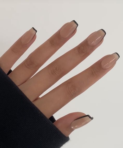 Acrylic Nails For Hoco, Color Nail Inspiration, Nails For Hoco, Nail Ideas Art, Black Nail Tips, White Nail Ideas, Nail Tip Designs, French Tip Nail Designs, Simple Gel Nails