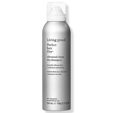 I Didn't Wash My Hair for a Week Thanks to This Dry Shampoo From a Jennifer Aniston-Approved Brand Clean Dry Shampoo, Living Proof Dry Shampoo, Living Proof Hair Products, Best Dry Shampoo, Using Dry Shampoo, Shampoo Brands, Shampoo Reviews, Makeup Needs, Living Proof