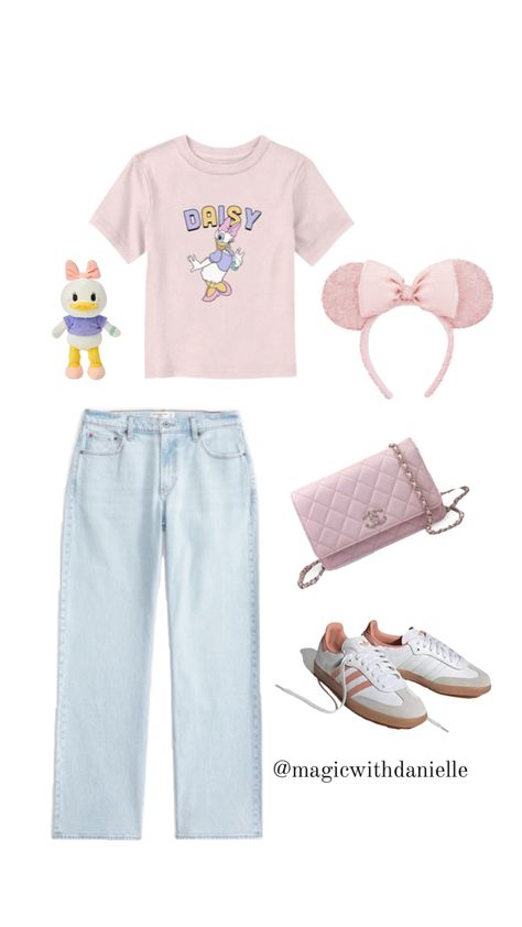 Disney outfits, girly aesthetic, Disney style, channel bag, Disney Nuimos, Daisy Duck, Minnie Mouse ears, style inspo, cute outfits, Disney parks style Disney Nuimos, Aesthetic Disney, Disney Outfit, Girly Aesthetic, Daisy Duck, Minnie Mouse Ears, Mouse Ears, Disney Outfits, Disney Style