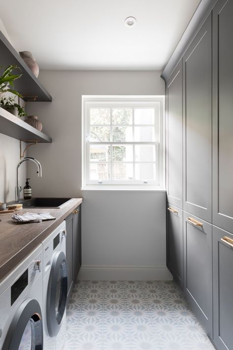 Narrow utility room ideas: Smart tactics for awkward layouts | Country Narrow Utility Room, Narrow Utility Room Ideas, Remodel Laundry Room, Utility Room Inspiration, Utility Room Ideas, Boot Room Utility, Utility Room Storage, Small Utility Room, Narrow Laundry Room