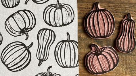 Diy Lino Stamp, Lino Stamp, Halloween Linocut, Linocut Prints Simple, Pumpkin Lino Print, Halloween Lino Print, Autumn Linocut, Linocut Art Simple, Homemade Stamps