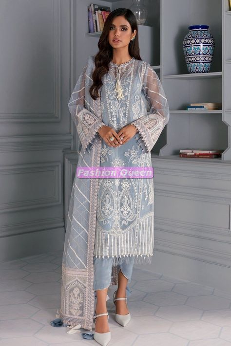 Organza Suits, Pakistani Formal Dresses, Kameez Designs, Eid Outfits, Pakistani Fashion Casual, Pakistani Fancy Dresses, Pakistani Dresses Casual, Desi Clothes, Simple Pakistani Dresses