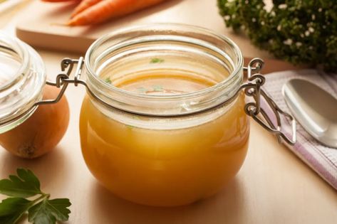 ​﻿﻿​Bone Broth Benefits: The Science Behind This “Liquid Gold” White Wine Substitute, Drinking Bone Broth, Bone Broth Benefits, Making Bone Broth, Bone Broth Soup, Low Oxalate, Homemade Bone Broth, Stock Recipes, Homemade Chicken Stock