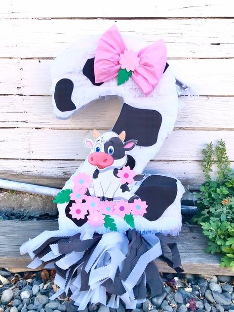 Farm Piñata, Star Pinata, Kids Rocking Chair, Animals Party, Candy Candy, Recycled Cardboard, Baby Lovey, Farm Theme, Muslin Swaddling