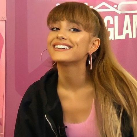 Ariana Grande Bangs, Ariana Grande Interview, Ariana Grande 2016, Ariana Grande Mac, Ariana Grande Dangerous, Mac Viva Glam, Ariana Grande News, Ariana Grande Dangerous Woman, Dangerous Woman Tour