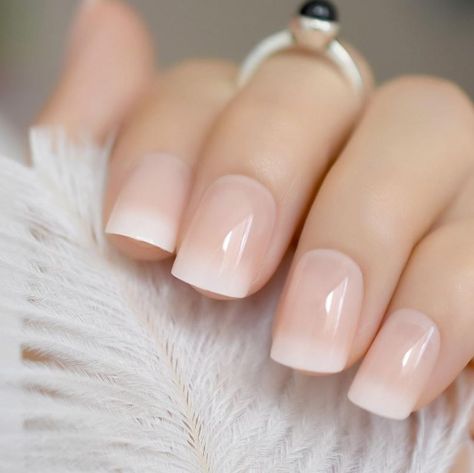 5 Tips on How to Grow Long and Healthy Nails - Society19 Natural Fake Nails, Short French Nails, Classy Prom, Gold Prom, White Prom, Nails Purple, Nails Silver, Purple Prom, Nails Gold