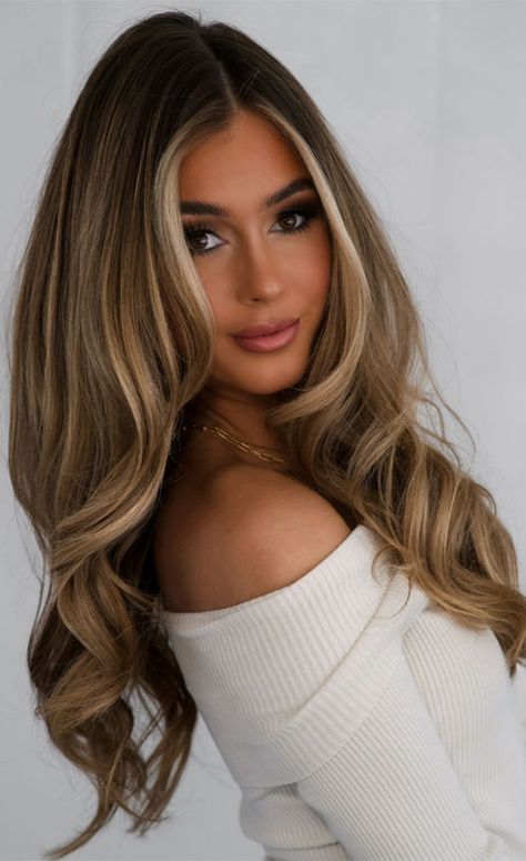 70+ Trendy Hair Colour Ideas & Hairstyles : Creamy Milk Chocolate Hair For Brown Eyes And Olive Skin, Hair Colors For Green Eyes And Fair Skin, Caramel Bronde Haircolor, Bronde Balayage Ash Blonde, Olive Skin Blonde Hair Brown Eyes, Latina Blonde Hair Olive Skin, Olive Skin Hair, Olive Skin Blonde Hair, Dark Roots Blonde Hair Balayage