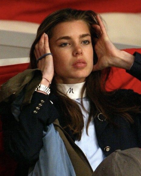 Victoria's Secret Aesthetic, Gala Gown, Princess Caroline Of Monaco, Equestrian Lifestyle, Charlotte Casiraghi, Princess Caroline, Old Money Style, Princess Charlotte, Gal Gadot