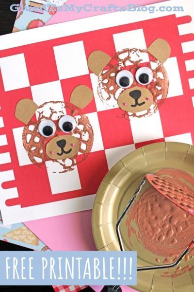 Teddy Bear Picnic Potato Masher Stamped Bear Craft - Glued To My Crafts Teddy Bear Picnic Preschool Crafts, Teddy Bear Preschool Craft, Picnic Crafts For Toddlers, Picnic Crafts Preschool, Teddy Bear Picnic Preschool, Teddy Bear Picnic Activities, Picnic Crafts, July Themes, Bear Picnic Birthday Party