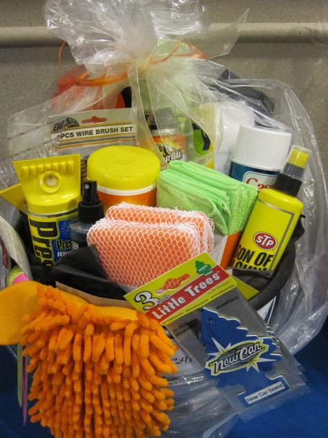 Car Wash Kit Basket - I want this with defroster spray, sponges, tire shine, amourall for the interior...maybe a dust buster! Car Stuff Gift Basket, Car Care Gift Basket Ideas, Car Wash Basket Ideas, Car Basket Ideas, Car Wash Gift Basket Ideas, Car Care Gift Basket, Car Care Basket, Car Gift Basket, Bingo Prizes