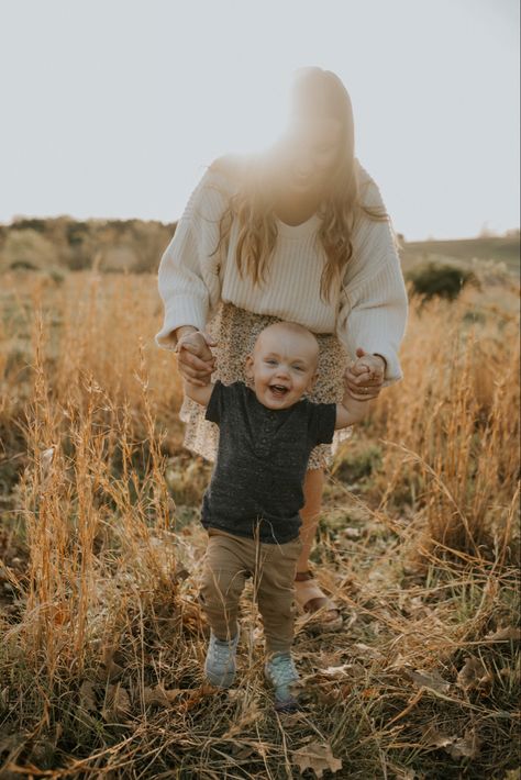 Aunt Pictures With Nephew, Aunt And Nephew Photoshoot Photo Ideas, Auntie Nephew Photoshoot, Aunt Nephew Photoshoot, Auntie And Nephew Photoshoot, Auntie And Niece Photoshoot, Aunt And Nephew Photoshoot, Auntie Photoshoot, Aunt Photoshoot