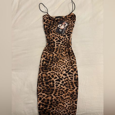 Nw Cheetah/Leopard Print Midi Dress Leopard Dresses, Wardrobe Brown, V Neck Bodycon Dress, Strapless Denim Dress, Amanda Uprichard Dress, Ribbed Tank Dress, Cute Nike Outfits, Cheetah Dress, Cheetah Print Dress