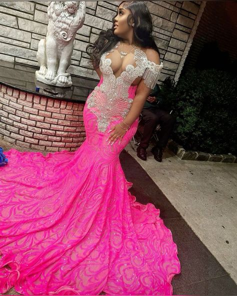 Hot Pink Prom, Party Dresses Black, Hot Pink Prom Dress, Prom Inspiration, Prom Inspo, Sparkly Prom Dresses, Gorgeous Prom Dresses, Girls Robes, Senior Prom Dresses