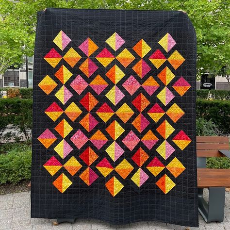 Sew Preeti Quilts: Quilts 2022 Quilt With Black Background, Hst Quilt, Wait Loss, Sewing Retreats, September Challenge, Solid Black Background, Diwali Lights, Half Square Triangle Quilts, Bear Quilts