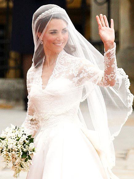 Royal Wedding Gown, Kate Middleton Wedding Dress, Wedding Tiara Veil, Royal Wedding Gowns, Middleton Wedding, Kate Middleton Wedding, Royal Wedding Dress, Wedding Guest Looks, Royal Weddings