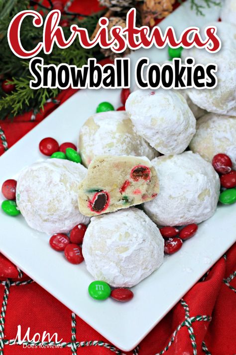 Christmas Snowball M&M Cookies #Recipe #desserts #christmaspartyfood Snowball Christmas Cookies, Classic Christmas Recipes, Christmas Cookies Kids, Snowball Cookie Recipe, Bite Size Cookies, Snowball Cookies, Christmas Cookie Exchange, Christmas Candy Recipes, Holiday Snacks