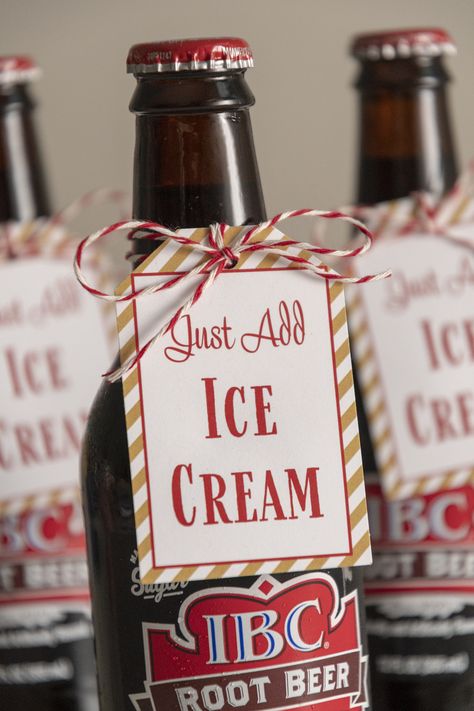 Use these free printable tags to put together a diy root beer float or ice cream sundae kit, and you have a great gift or party favor! #teacherappreciation #summerideas #partyfavors Root Beer Floats Party, Root Beer Float Bar, Root Beer Bottle, Large Gift Tags, Summer Party Favors, Ice Cream Gift, Attorney Gifts, Faking It, Christmas Neighbor