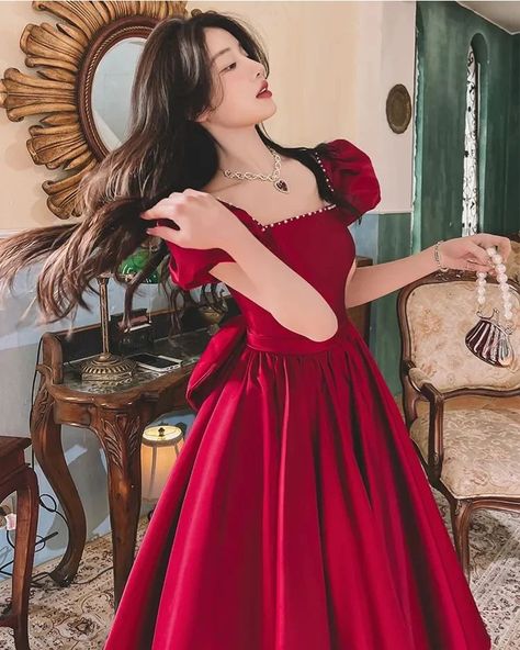 Wine red mid length and full length dress 😍 Available at wholesale prices 💕 #WomenWear #trendingfashions #winereddress #MidLengthDress #wholemart99 Red Princess Dress Fairytale, Wine Dress Outfit, Red Princess Dress, Red Wine Dress, Wine Red Dress, Red Princess, Beaded Bow, Wine Dress, Print Planner